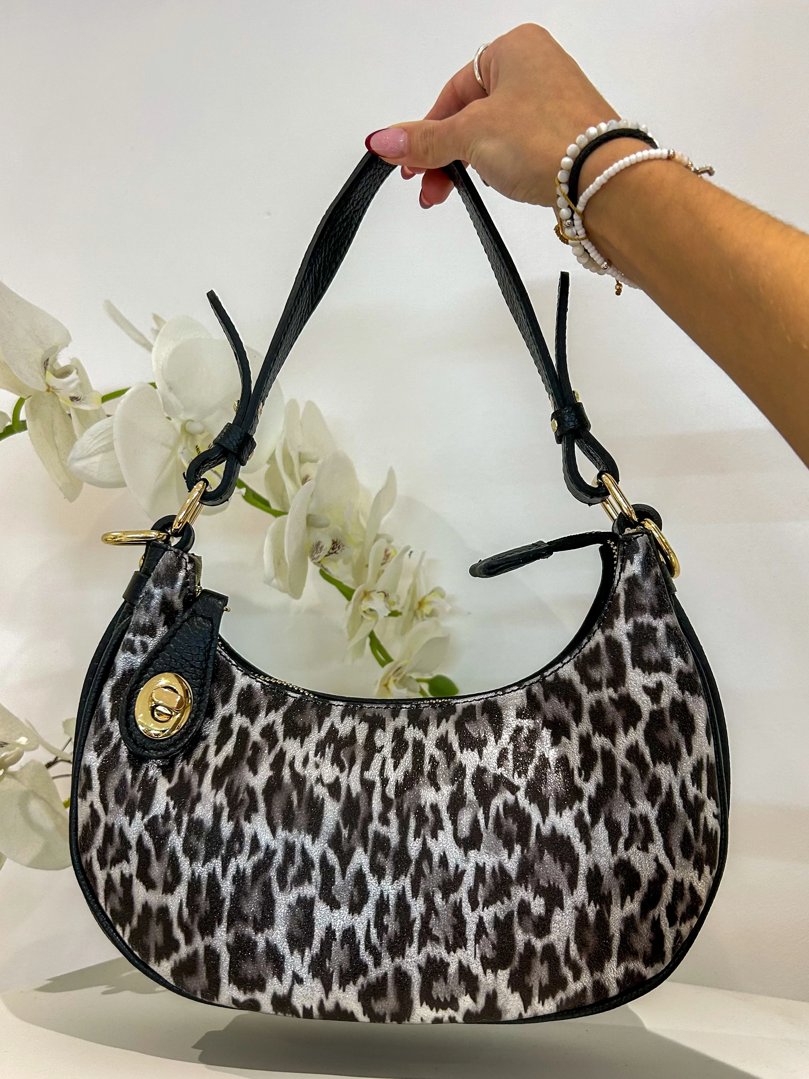 Genuine Leather Gold Detail Hardware Shoulder Bag (5 Colours) - Image 7